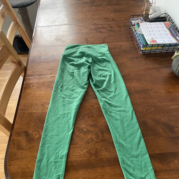 TNA action green butter leggings - Picture 4 of 5